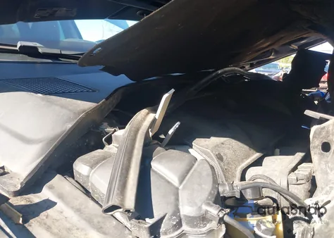 2012 Volvo Xc70 T6 z USA, uszkodzony, nr VIN YV4902BZ3C1138352